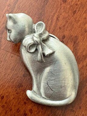 Vintage Pewter Cat Pin